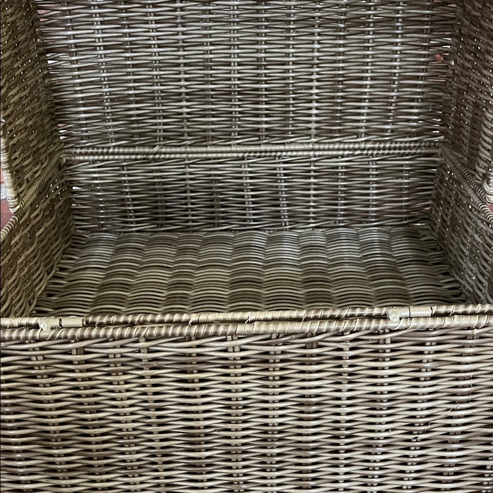 Pottery Barn Brown Outdoor Picnic Basket - Picture 9 of 16
